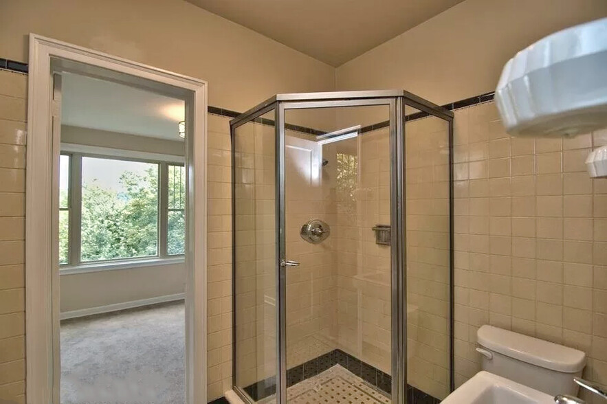Bathroom 2/ shower - 638 Taylor Ave