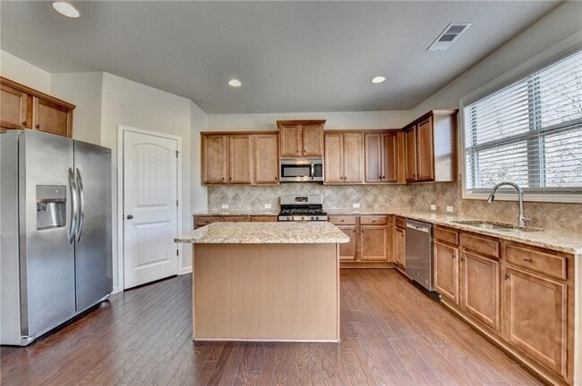 Building Photo - 4810 Haysboro Way