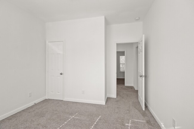 Building Photo - 8302 Tidwell Rd