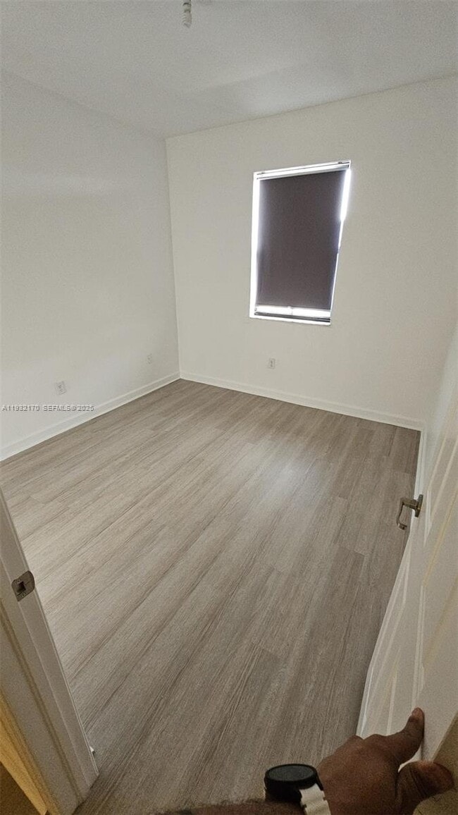 Building Photo - 8785 NW 116th Ct