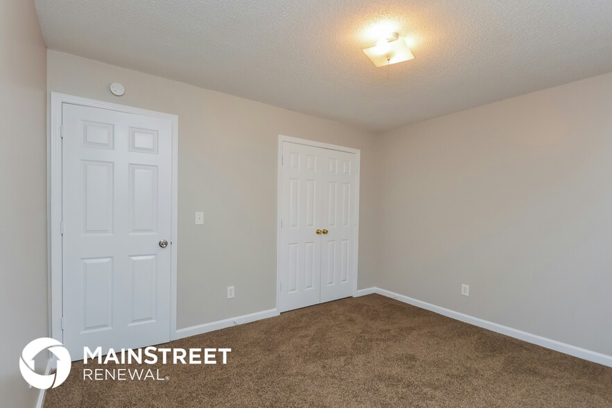 Building Photo - 4365 Idlewood Park