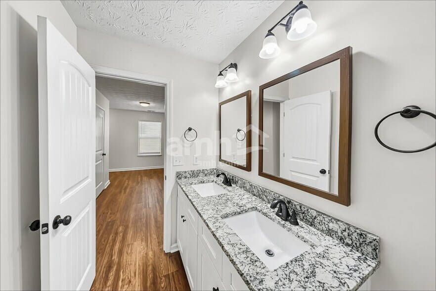 Building Photo - 4898 McEver View Dr