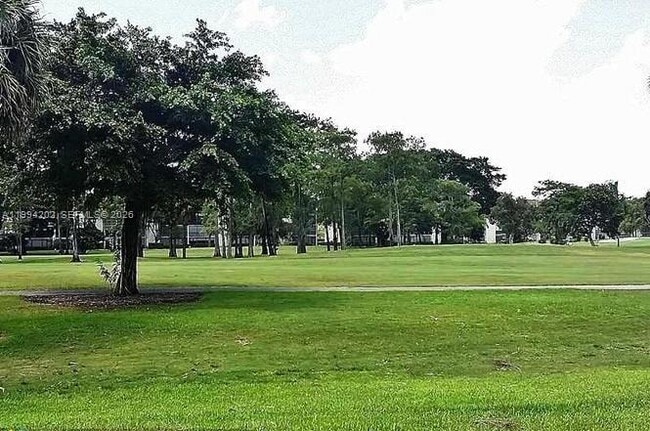 Building Photo - 5961 N Falls Cir Dr