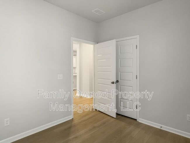 Building Photo - 167 Norses Bay Ct