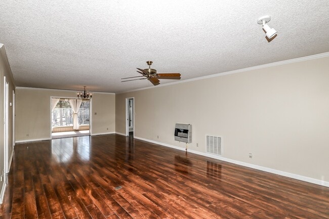 Building Photo - 2 Galeon Ln