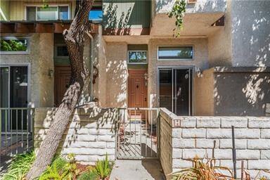 Building Photo - 12390 Chandler Blvd