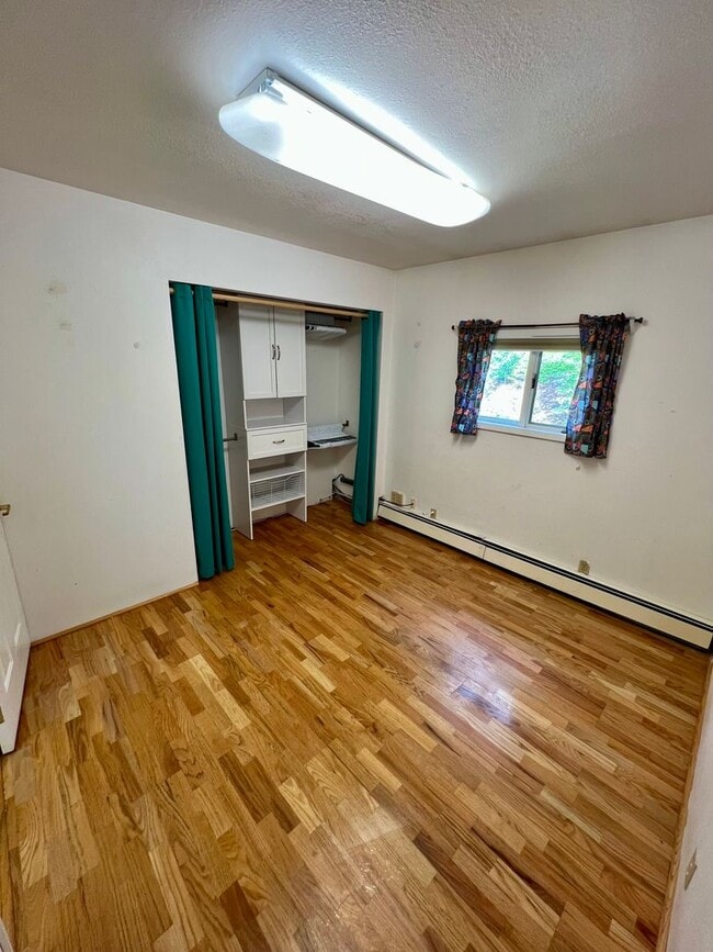 Building Photo - 4-Bedroom Home in Fairbanks | Fenced Yard,...