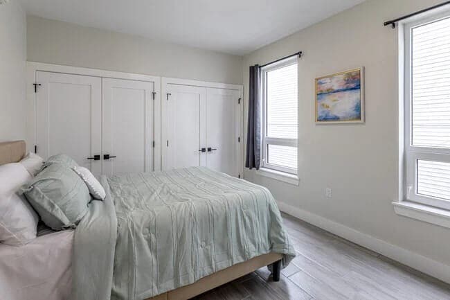 Building Photo - 130 Ellis Ave