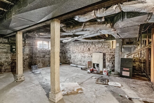 Building Photo - 4222 Cleveland Ave