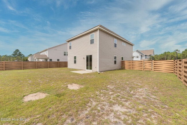 Building Photo - 221 Salt Mdw Ln