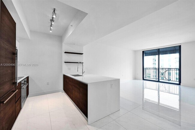 Building Photo - 301 Altara Ave