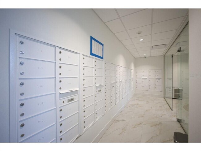 Building Photo - 1750 Benjamin Franklin Dr