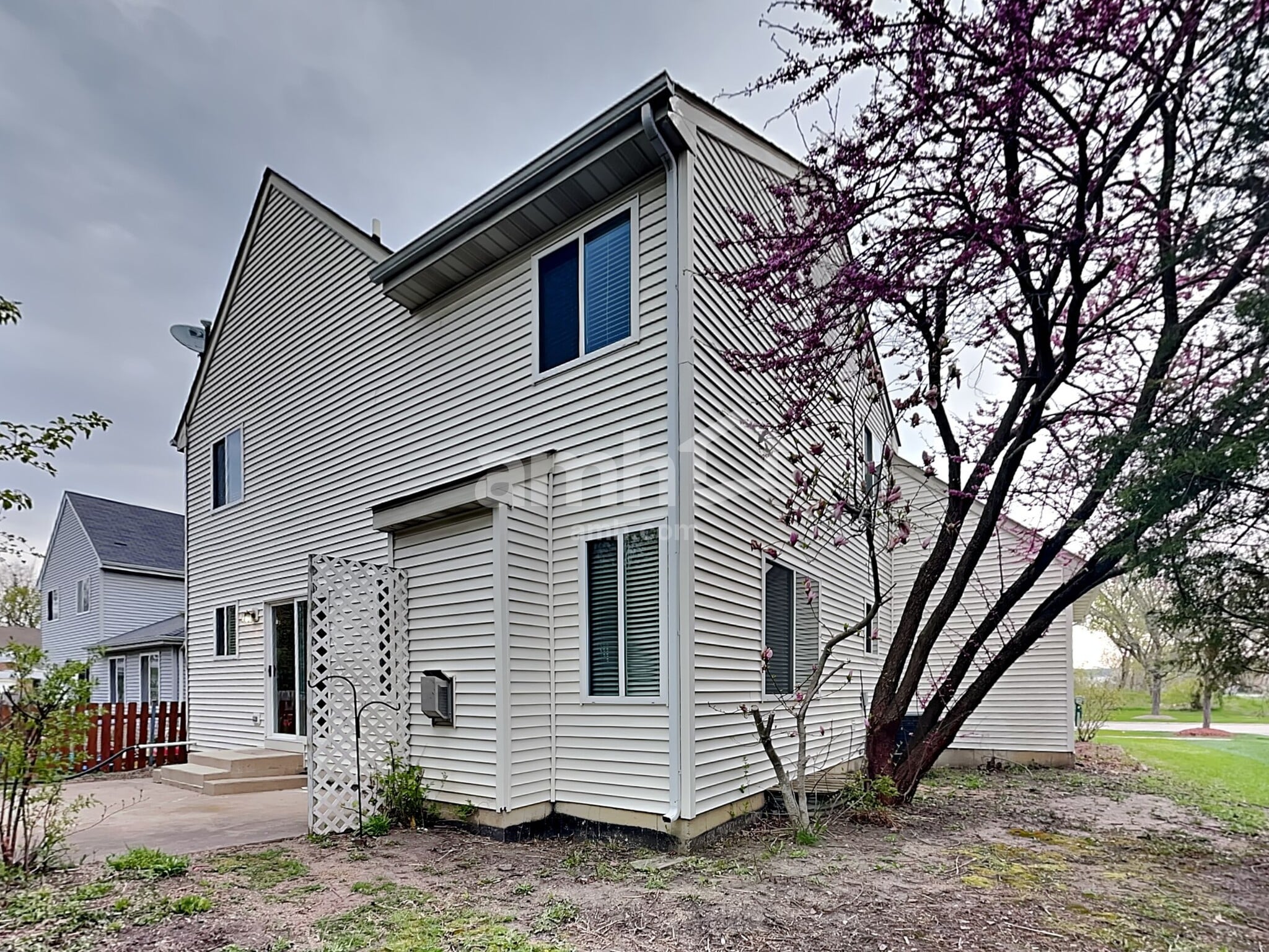 Building Photo - 34248 N Needlegrass Dr