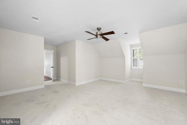 Building Photo - 1256 New Bedford Ln