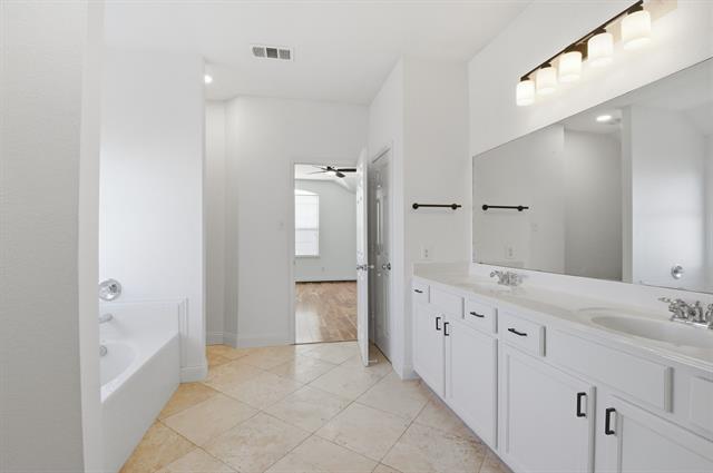 Building Photo - 6920 Willow Crest Dr