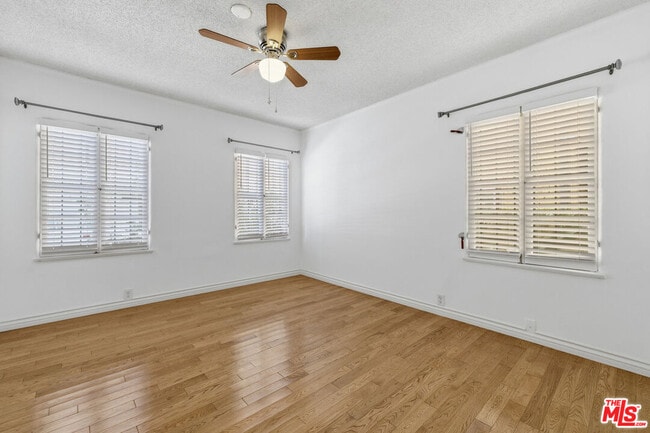 Building Photo - 1141 S Shenandoah St