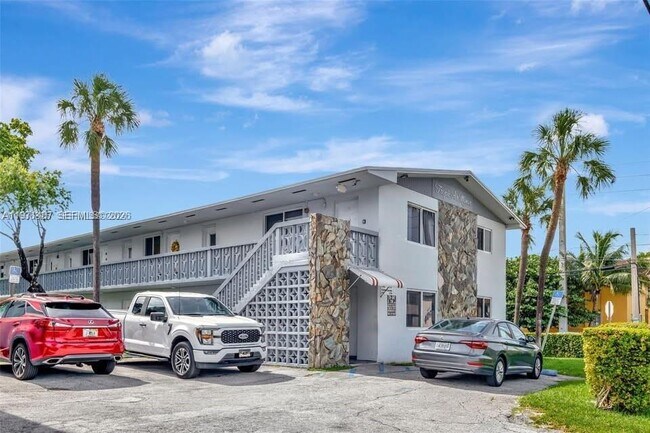 Building Photo - 898 NW 45th Ave