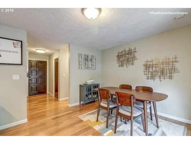 Building Photo - Spacious 4-Bedroom Home with Multiple Livi...
