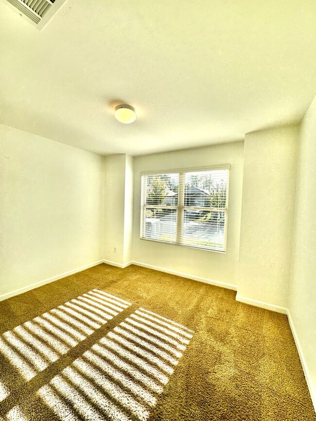 Building Photo - Home for rent in Moundville! View with 48 ...