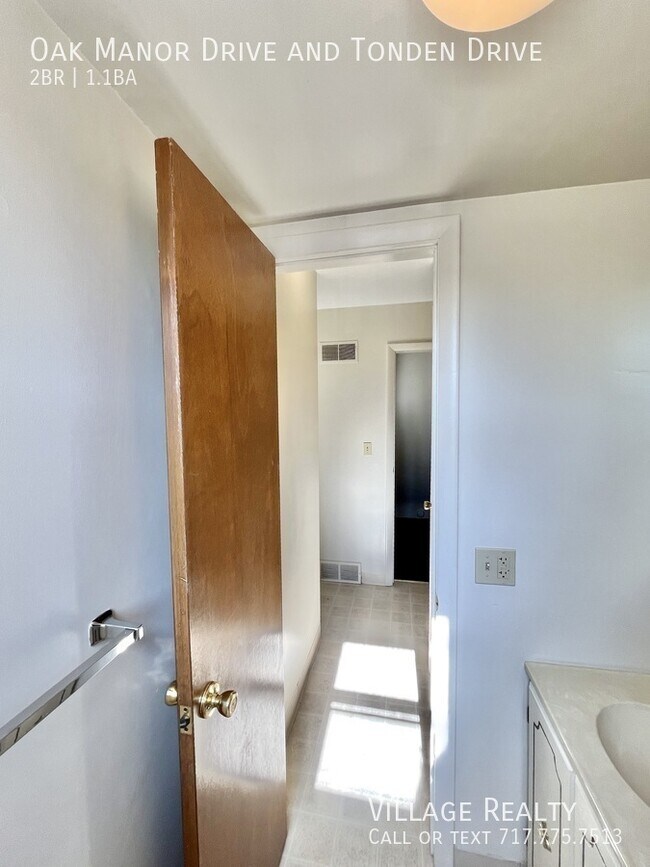 Building Photo - 188 Oak Manor Dr