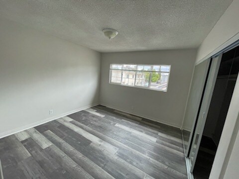 Building Photo - 6923 Ben Ave