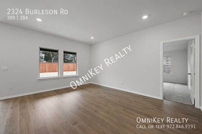 Building Photo - 2324 Burleson Rd