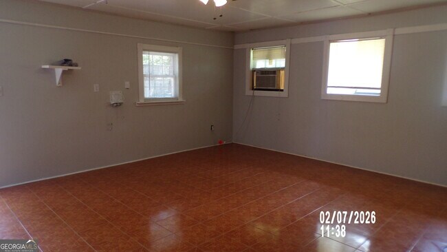 Building Photo - 2705 Neptune Pl