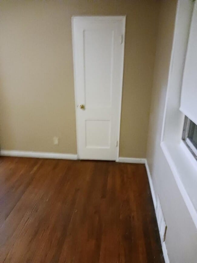 Building Photo - 3453 Ewald Cir