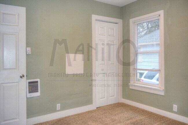 Building Photo - 427 W Garland Ave