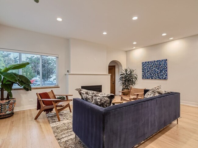 Building Photo - Short Term Rental Opportunity in Sloans Lake Area