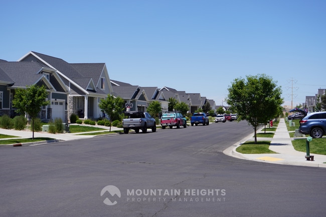 Building Photo - 3977 W Penstemon Wy