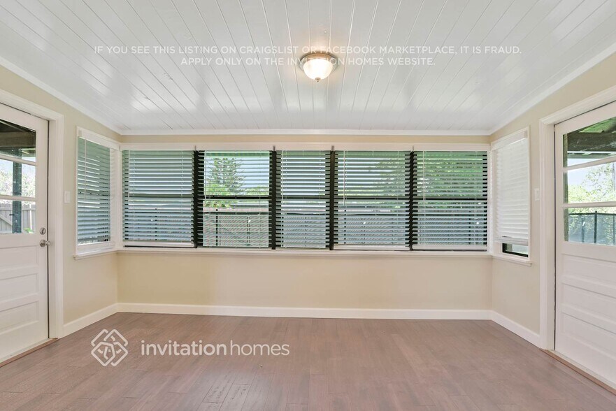 Building Photo - 5414 Chenault Ave