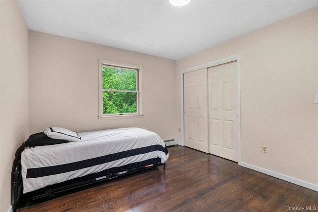 Building Photo - 14 Cheesecote Ct