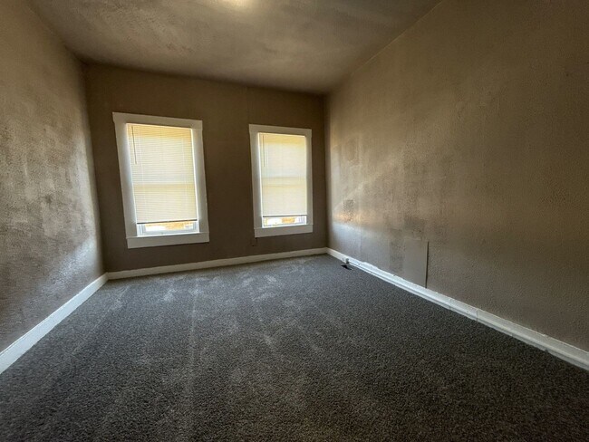 Building Photo - Two Bedroom House In Baltimore City