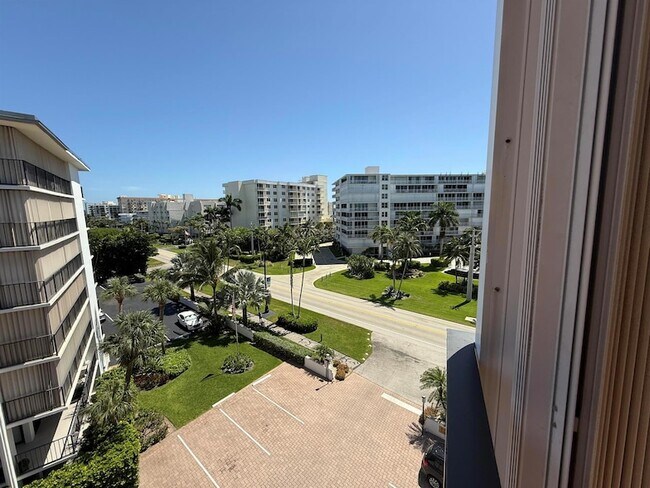 Building Photo - 3545 S Ocean Blvd