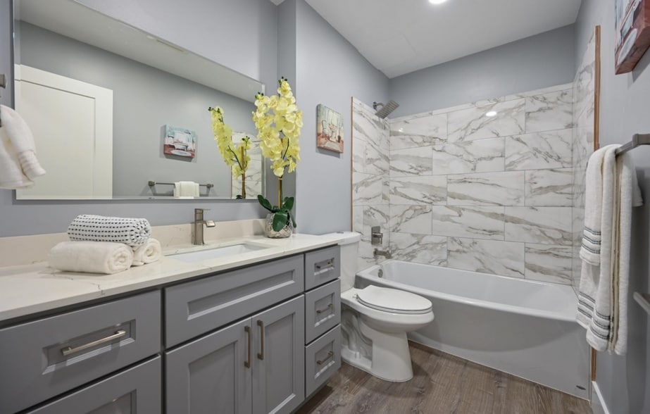 Building Photo - 407 Orange St