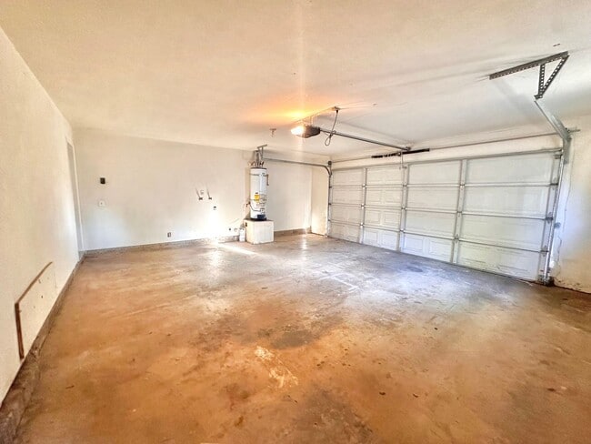 Building Photo - 1473 Manzanita Ave