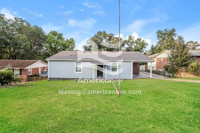 Building Photo - 5810 Blueridge Dr