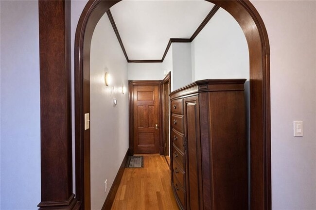 Building Photo - 739 Rock St