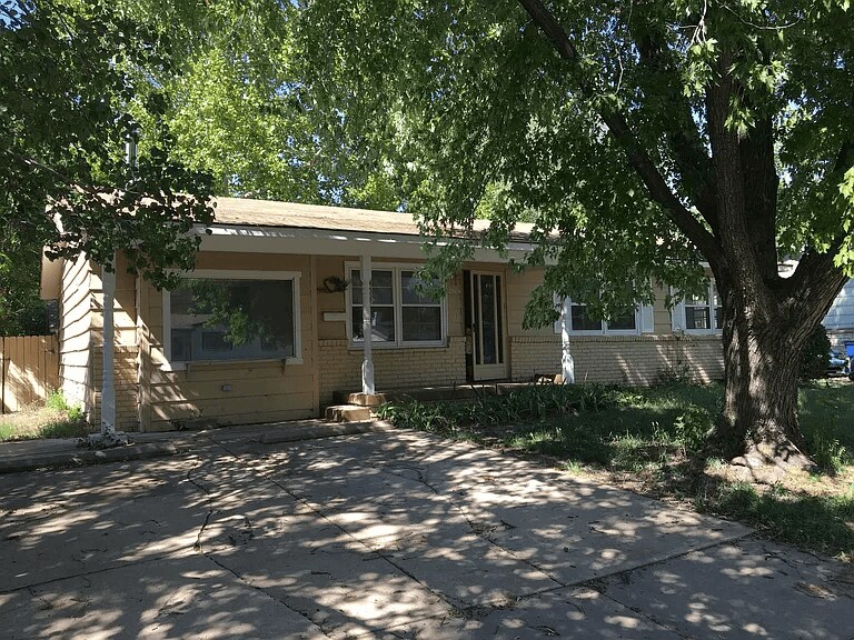 Building Photo - 2304 W Lotus St