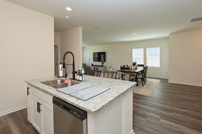 Building Photo - **RARE FIND: LIKE NEW, ONE-OWNER, 5-BED, 3-BATH HOME BUILT IN 2025 IN A NEIGHBORHOOD WITH RESORT-...