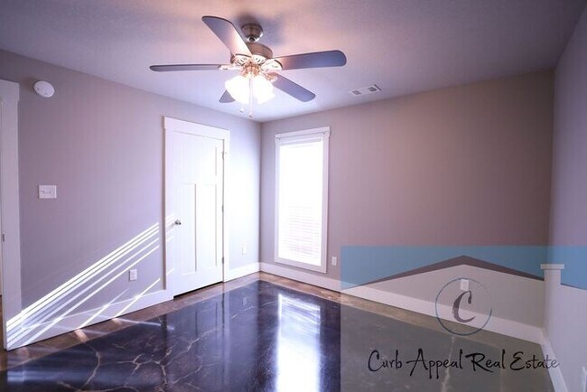 Building Photo - Beautiful, spacious 3 bed / 2 bath recently built home (Nettleton Schools) - fenced back yard!!