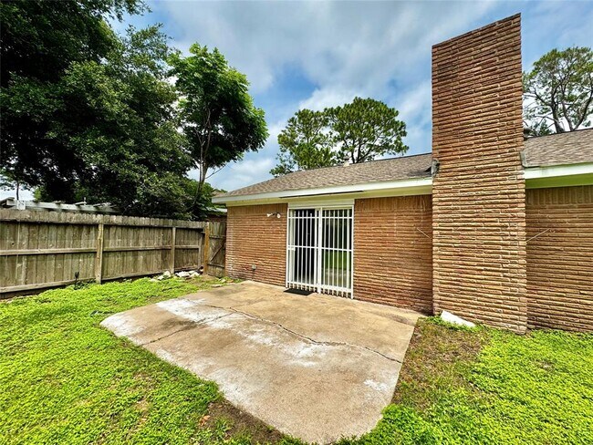 Building Photo - 8419 Neff St