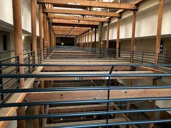 Building Photo - 200 Market St