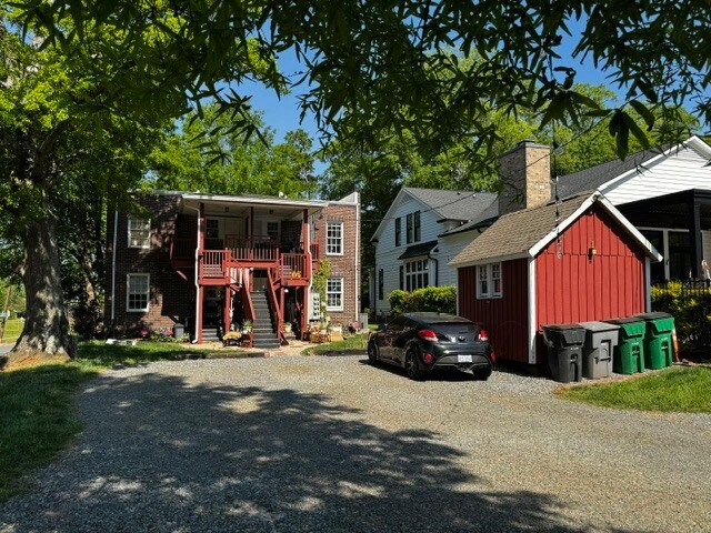 Building Photo - 425 Grandin Rd