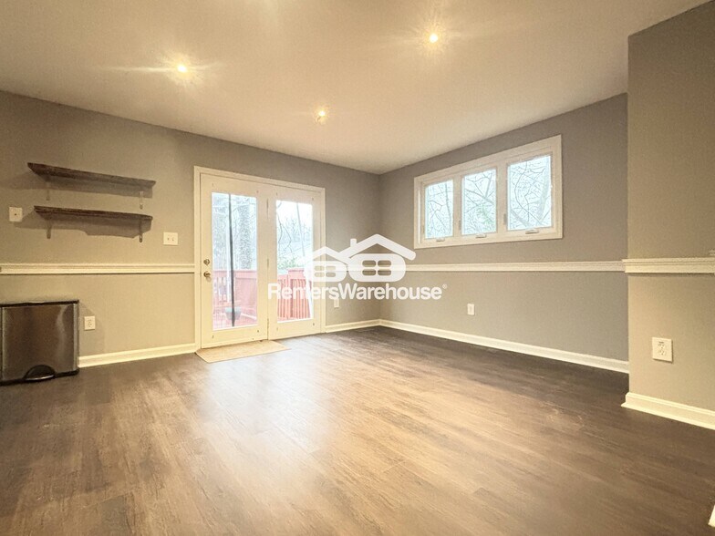 Building Photo - 6466 Woodland Forest Dr