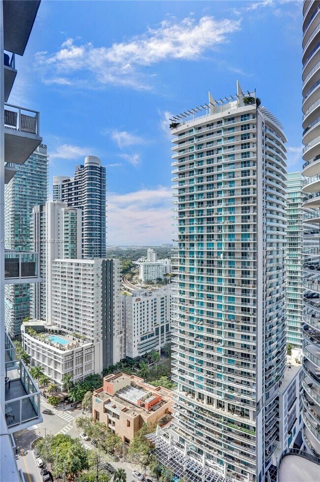 Building Photo - 1050 Brickell Ave