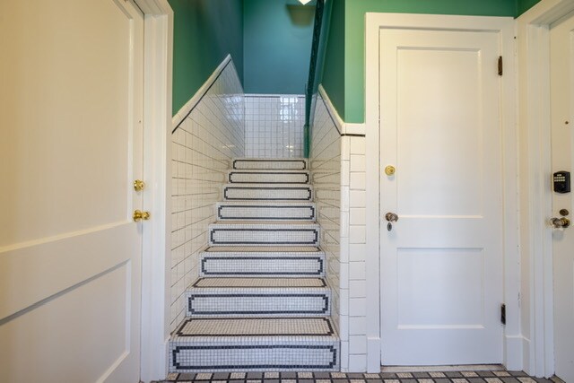 Building Photo - 2124 Maryland Ave