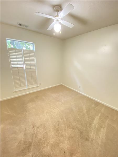 Building Photo - 112 Oak Pointe Trail