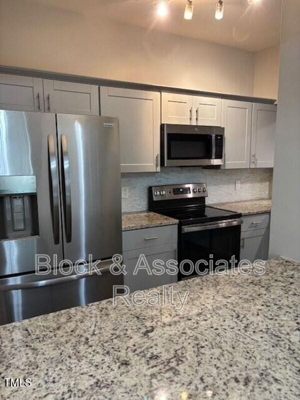 Building Photo - 6000 Winterpointe Ln
